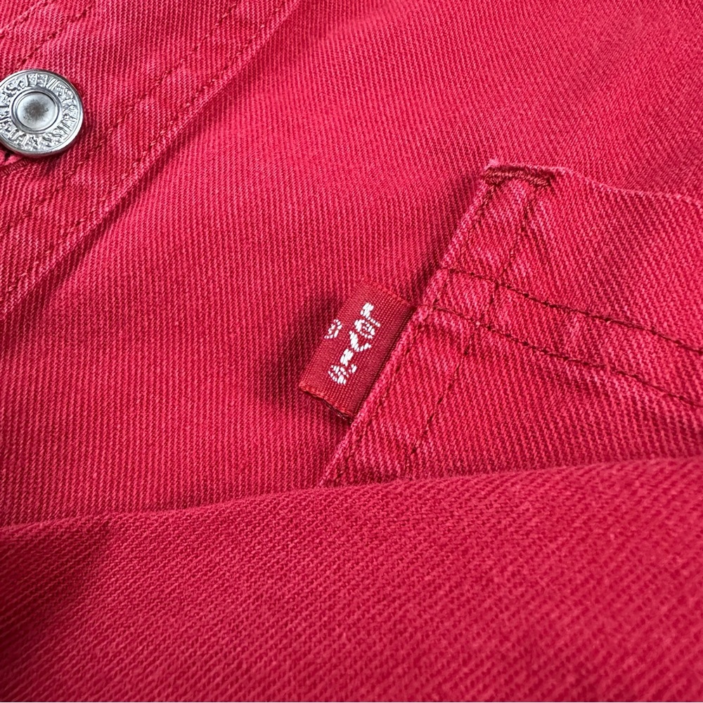 Levi’s button up - Picture 7 of 8